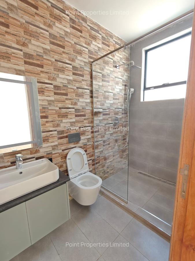 3 Bed Townhouse with En Suite in Karen - 12