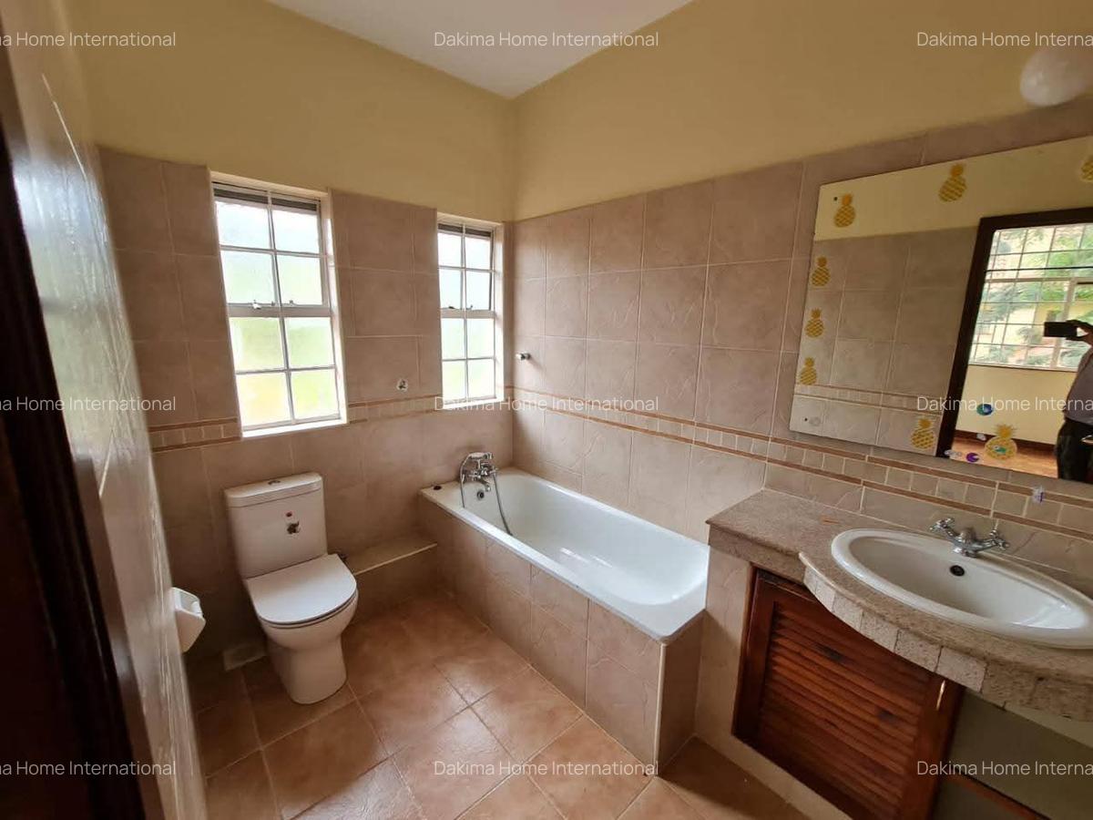 5 Bed Townhouse with En Suite in Lower Kabete - 14