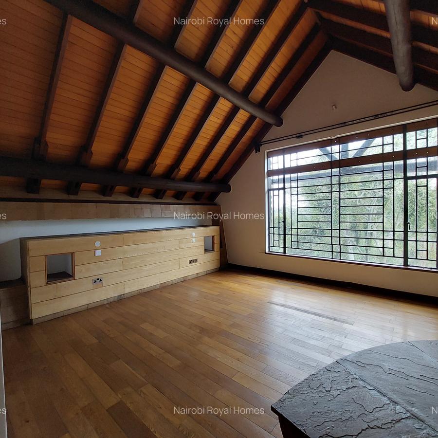 5 Bed House with En Suite at Lakeview - 7