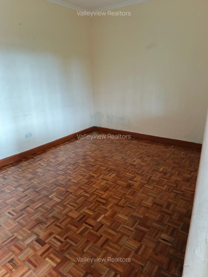 1 Bed Villa with En Suite at Lavington - 11