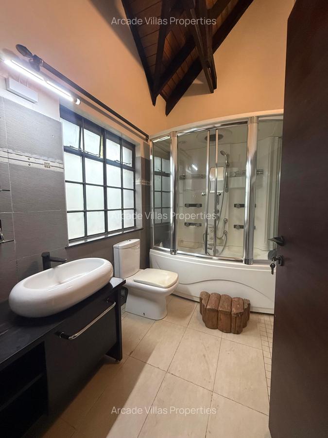 5 Bed Villa with En Suite in Lavington - 13
