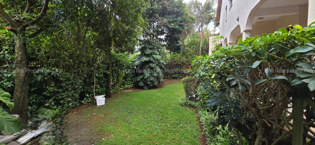 4 Bed Townhouse with En Suite in Lavington - 3