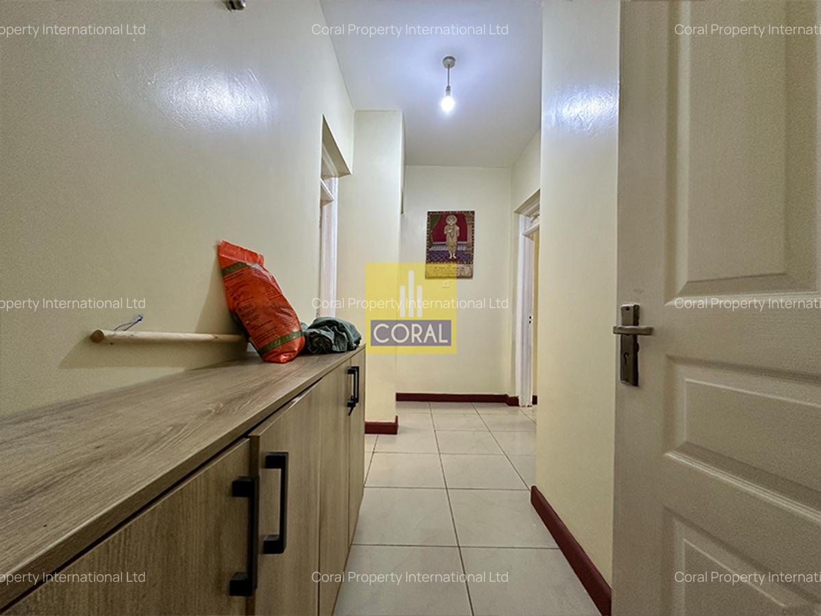 4 Bed Apartment in Parklands - 10