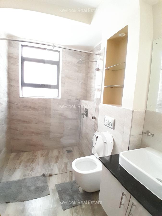 Serviced 3 Bed Apartment with En Suite at 1249 - 11