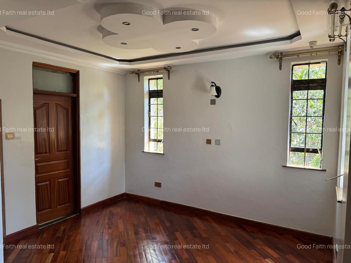 4 Bed House with En Suite in Runda - 7