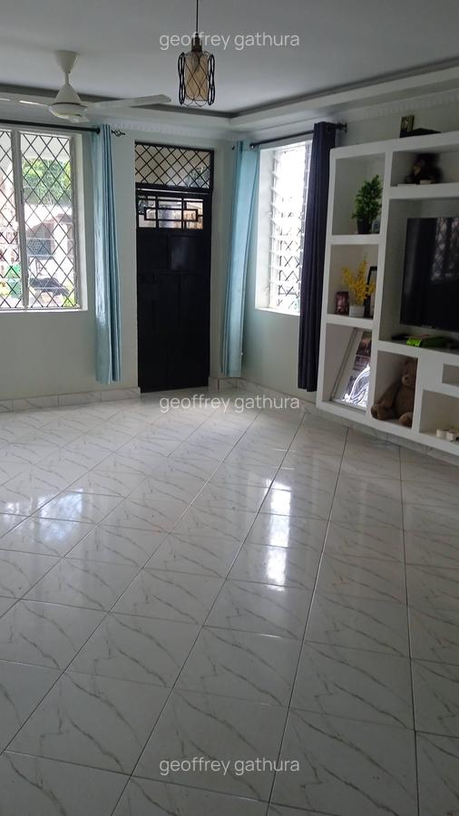 3 Bed House with En Suite at Behind Kari - 11