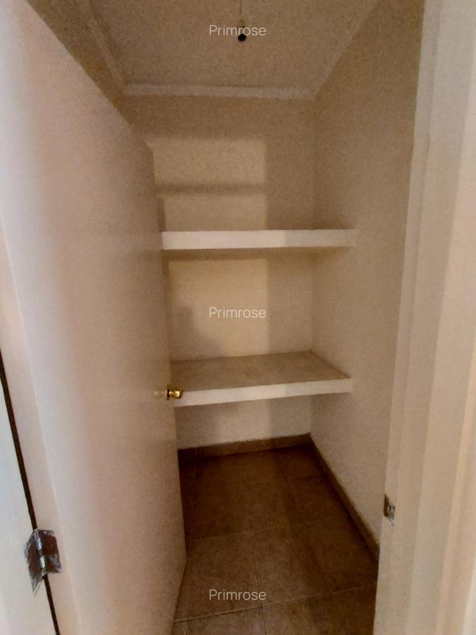 2 Bed Apartment in Riverside - 10