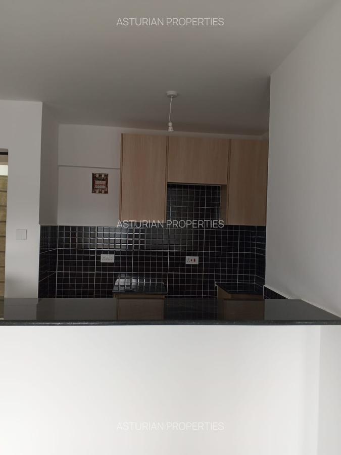 1 Bed Apartment with En Suite in Kitisuru - 12