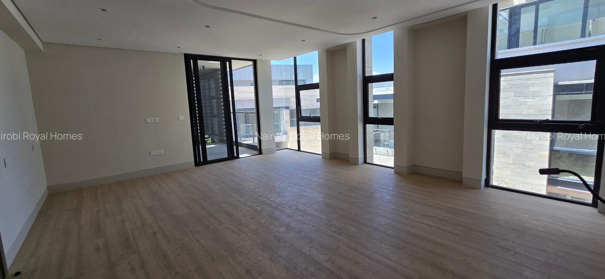 5 Bed Townhouse with En Suite at Grovelia Grove - 19