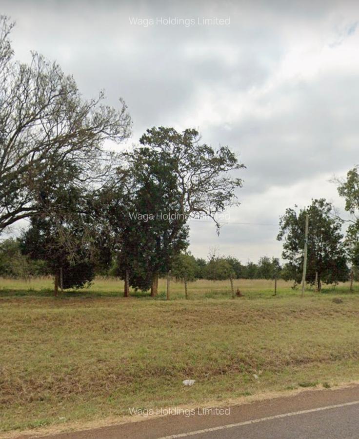 10,000 ft² Land at Phase 1 - 2