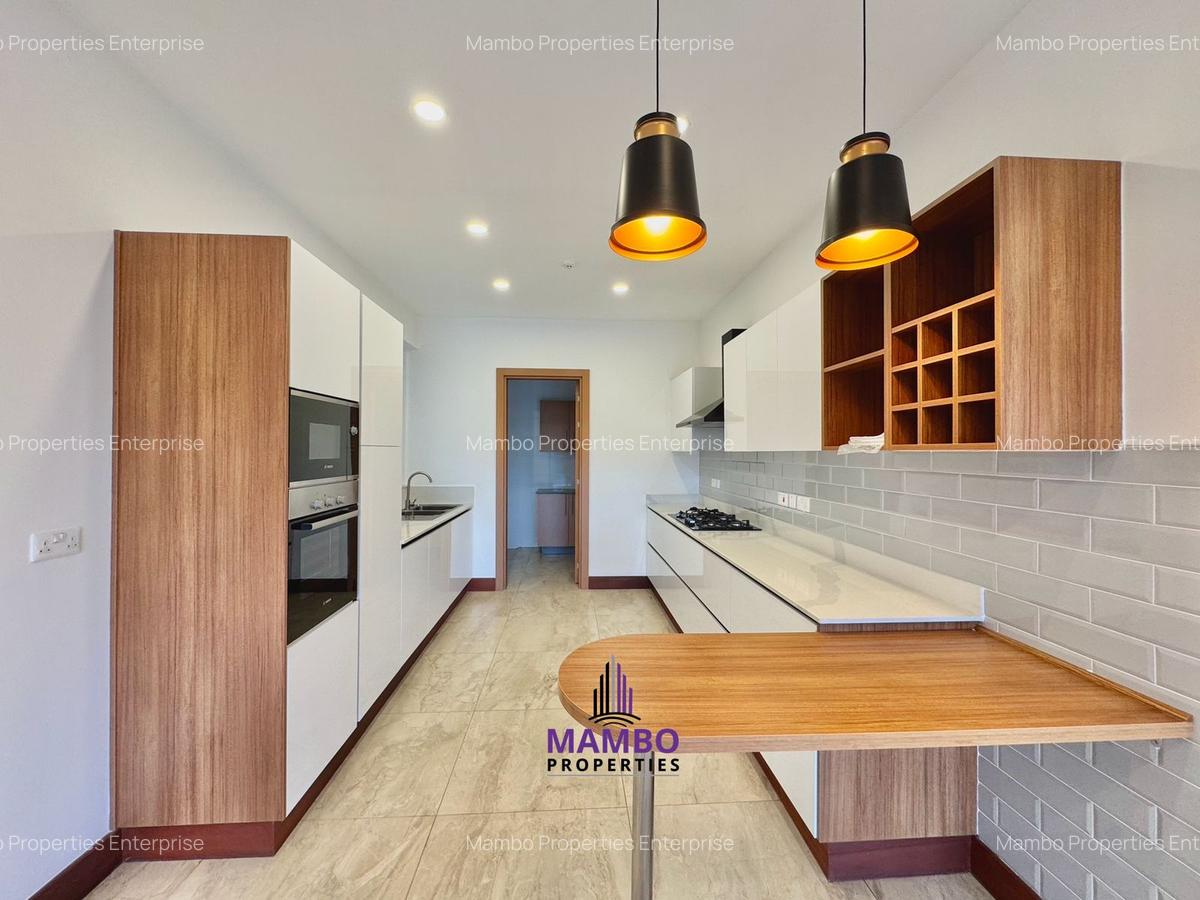 Furnished 3 Bed Apartment with En Suite at City Park Drive - 3