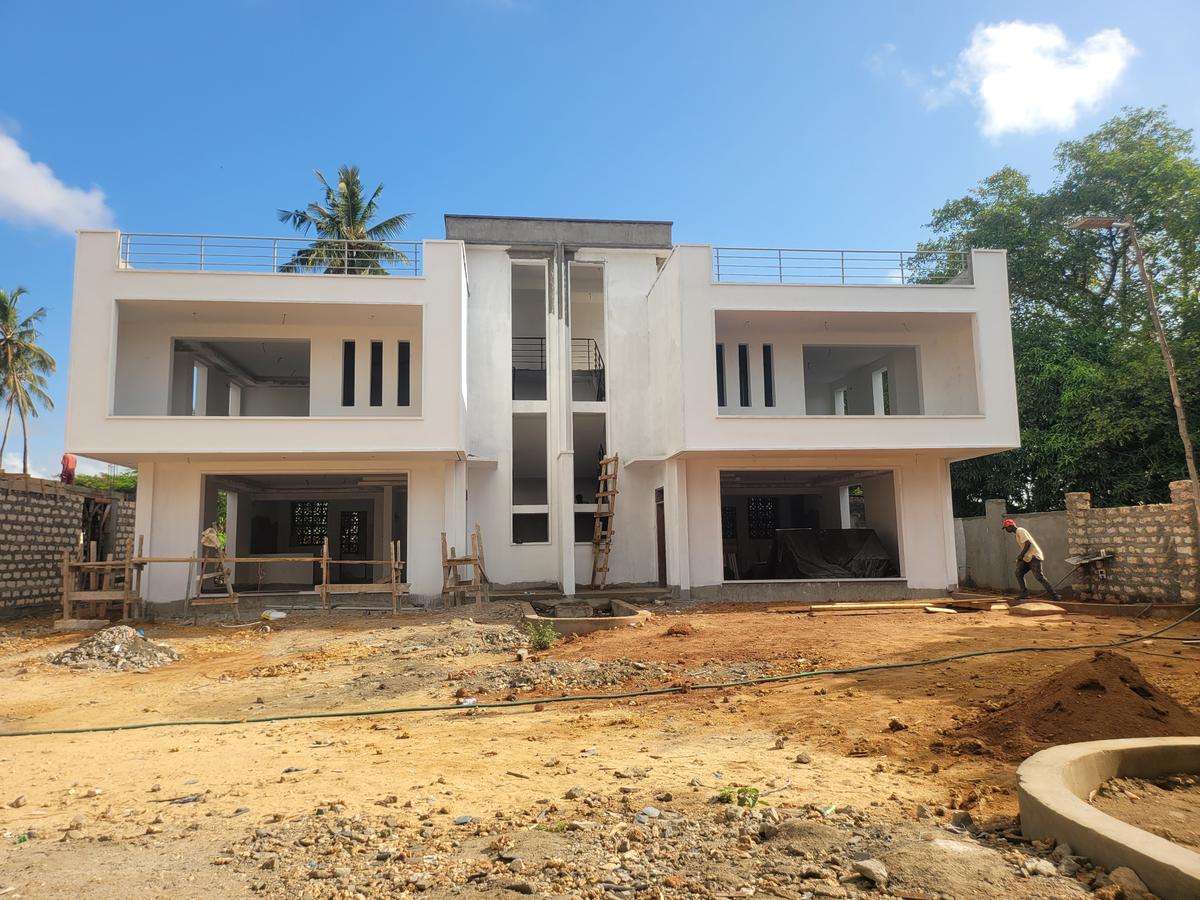 3 Bed Townhouse with En Suite in Mtwapa - 6 3 Bed Townhouse with En Suite in Mtwapa - 6