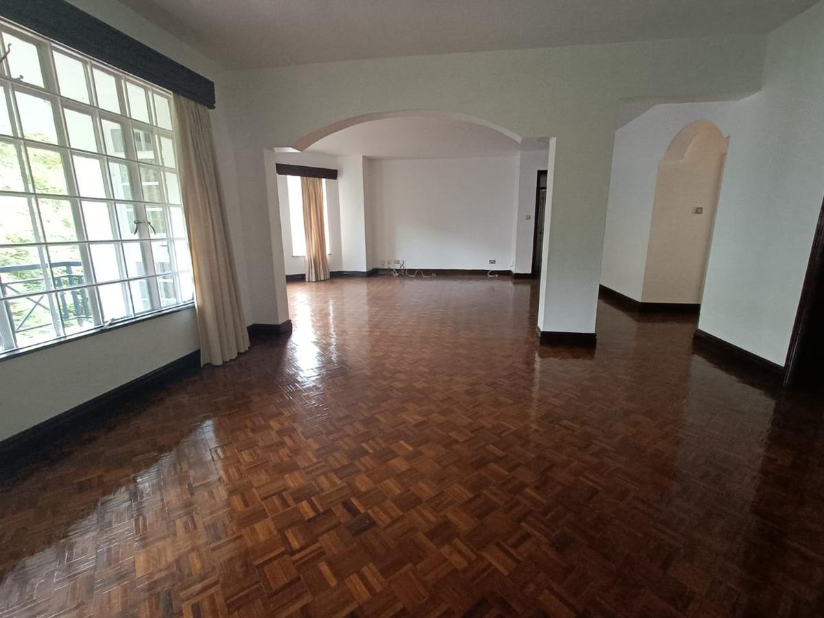 4 Bed Apartment with En Suite in Muthaiga - 14