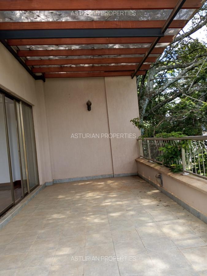 5 Bed Townhouse with En Suite in Lavington - 9