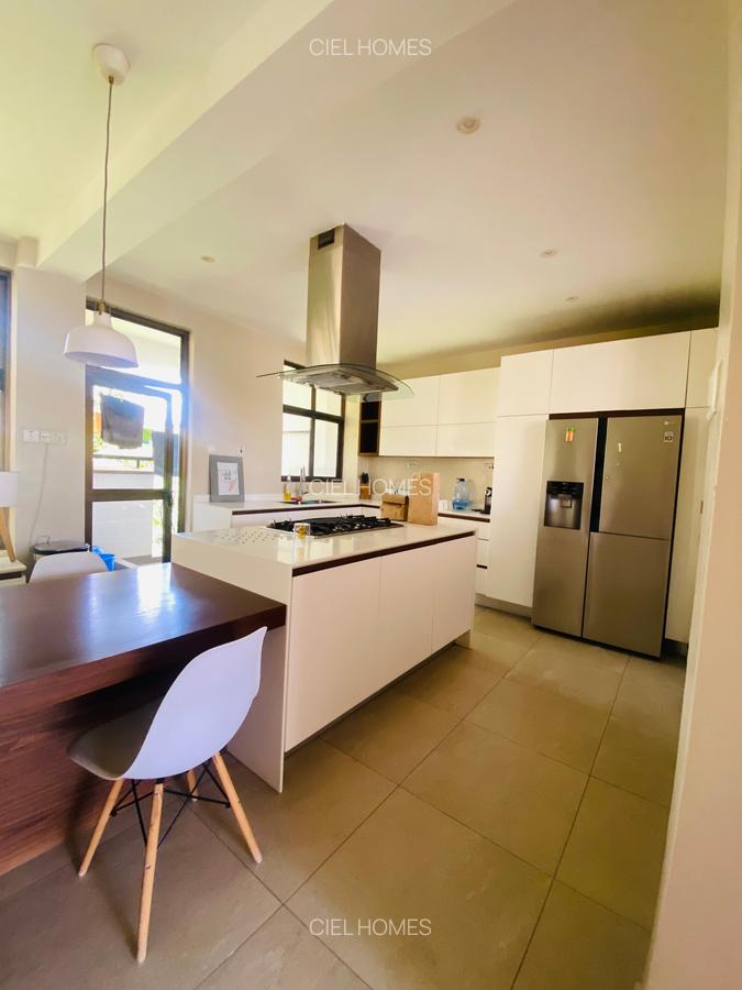 3 Bed Apartment with En Suite at Hatheru Road - 7