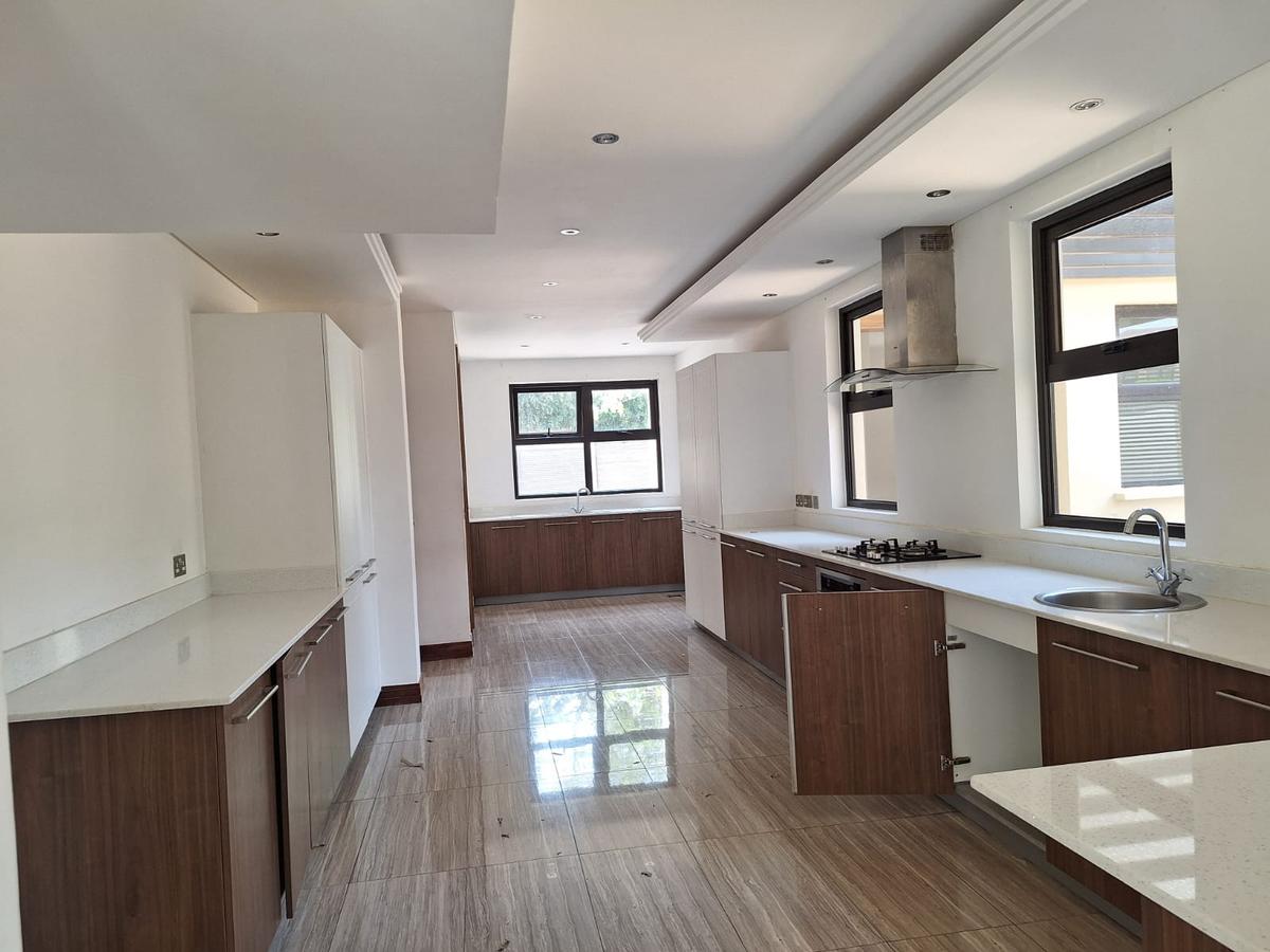 4 Bed Townhouse with En Suite in Karen - 19
