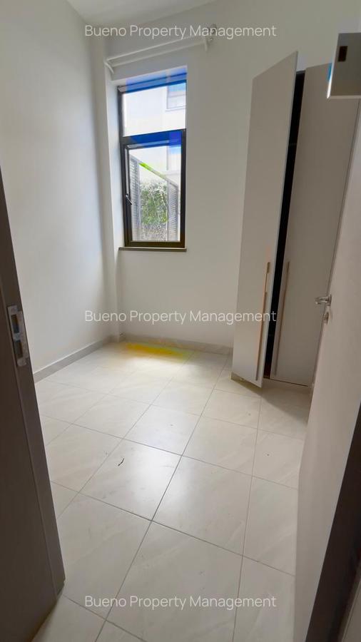 5 Bed Townhouse with En Suite in Lavington - 5