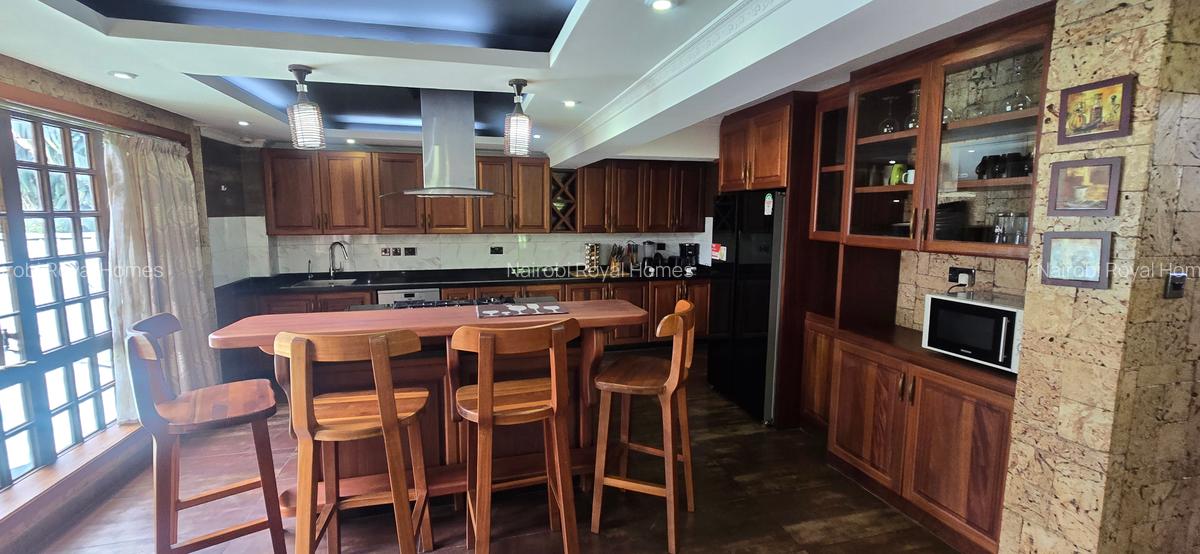 3 Bed Townhouse with En Suite at Nyari Close - 12