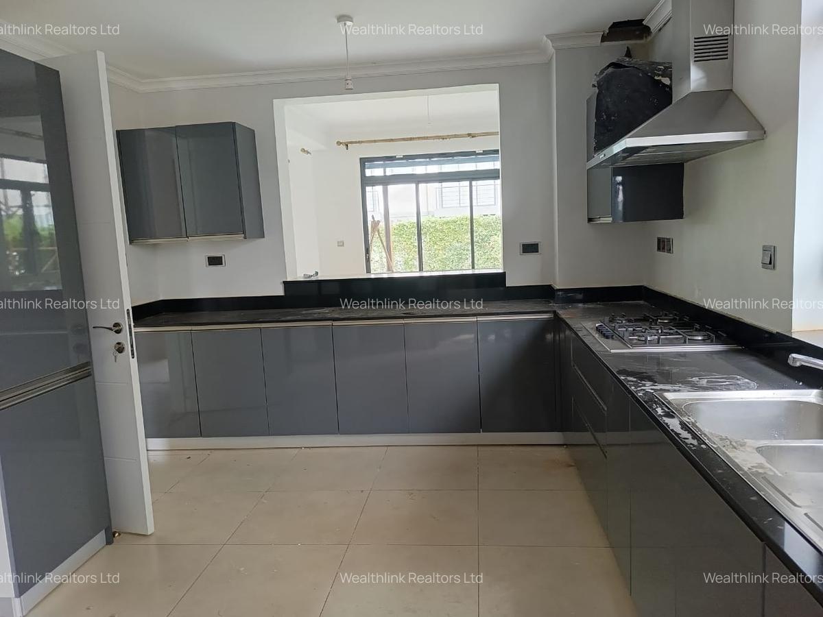 4 Bed Townhouse with Swimming Pool at Five Star Paradise - 5