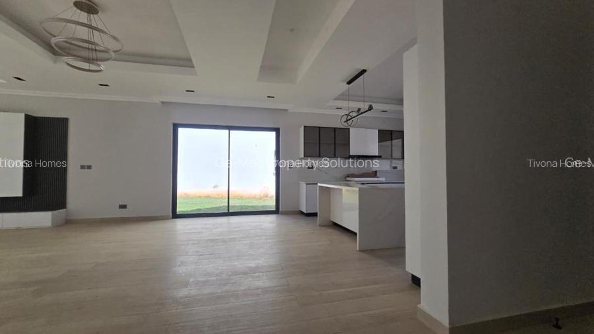 5 Bed House with Garden in Lavington - 4