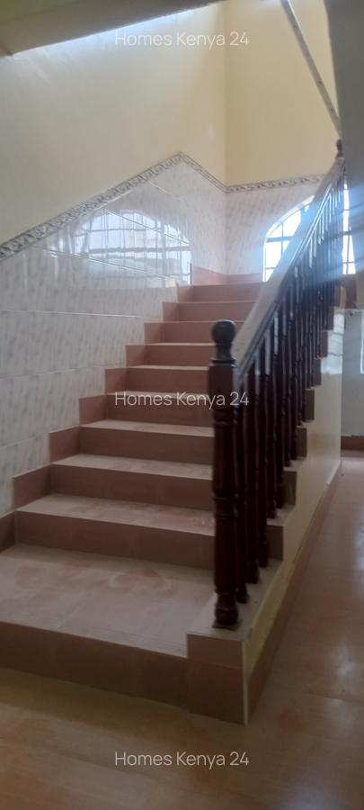 4 Bed House in Ridgeways - 16