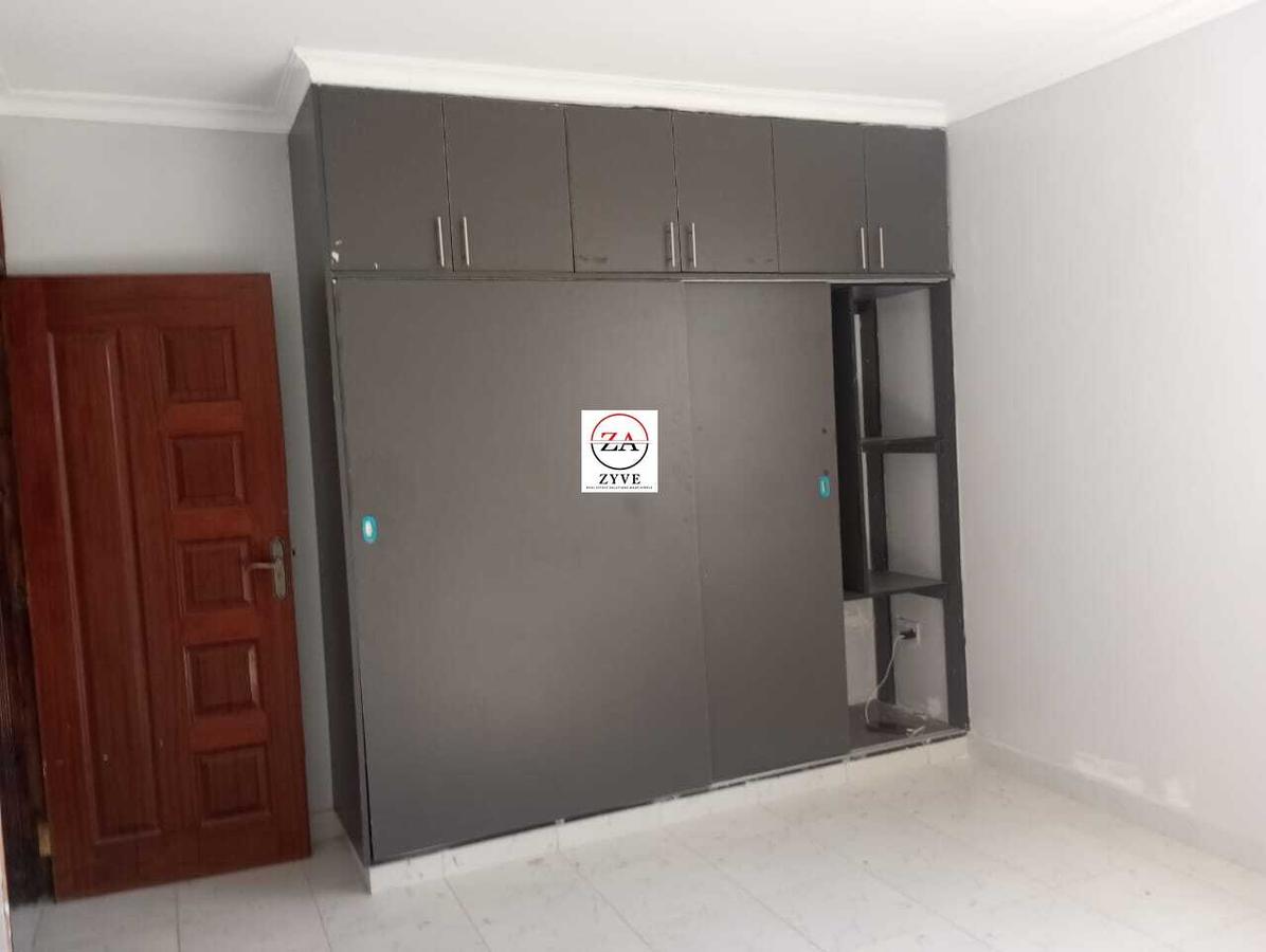 3 Bed House with En Suite at Kimalat Area - 13