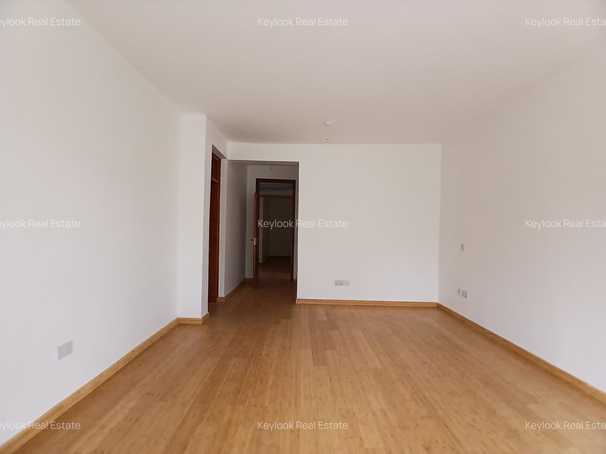 4 Bed Townhouse with En Suite at Lavington Green - 12