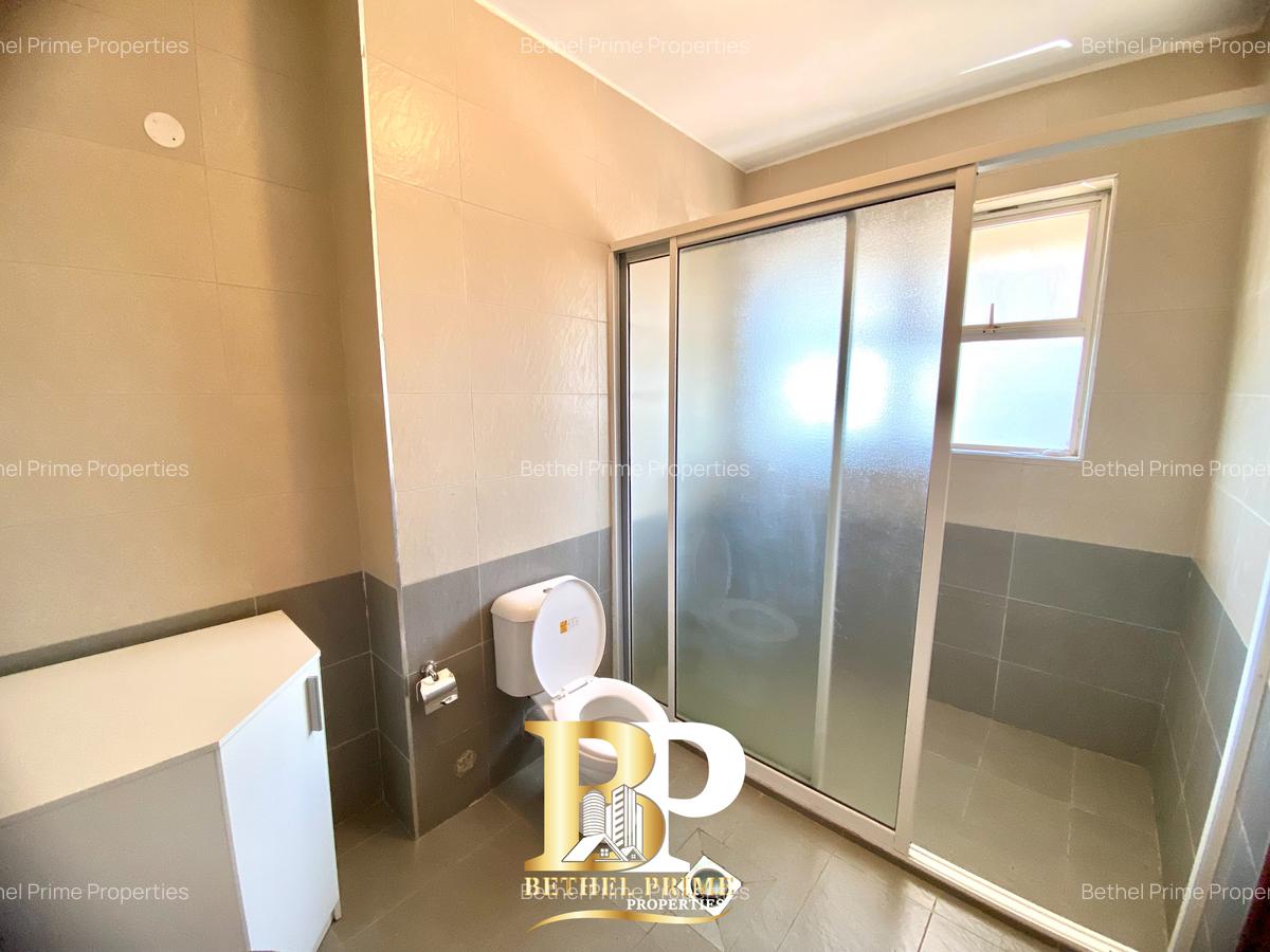 Furnished 3 Bed Apartment with En Suite in Brookside - 16