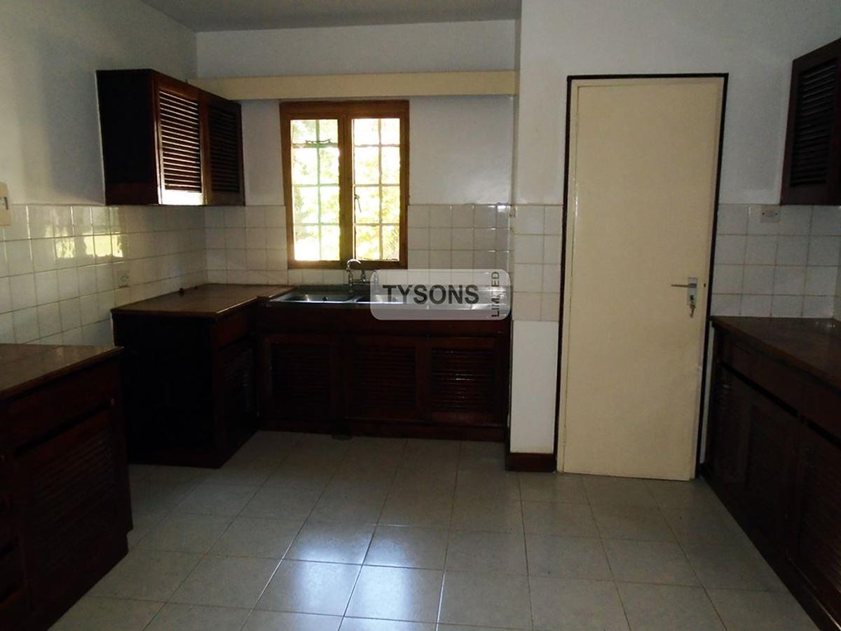 4 Bed Townhouse with En Suite in Muthaiga - 9