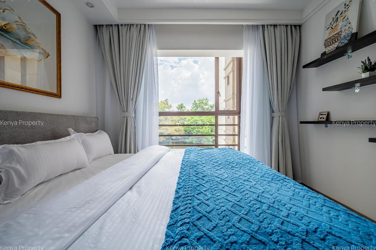 2 Bed Apartment with En Suite at Riverside Drive - 4