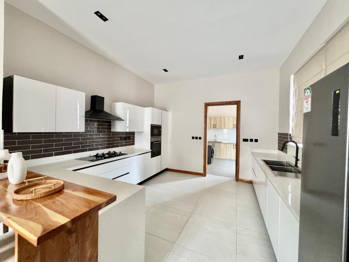 4 Bed Townhouse with En Suite in Loresho - 4