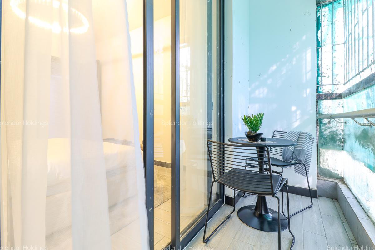 1 Bed Apartment with En Suite in Lavington - 11