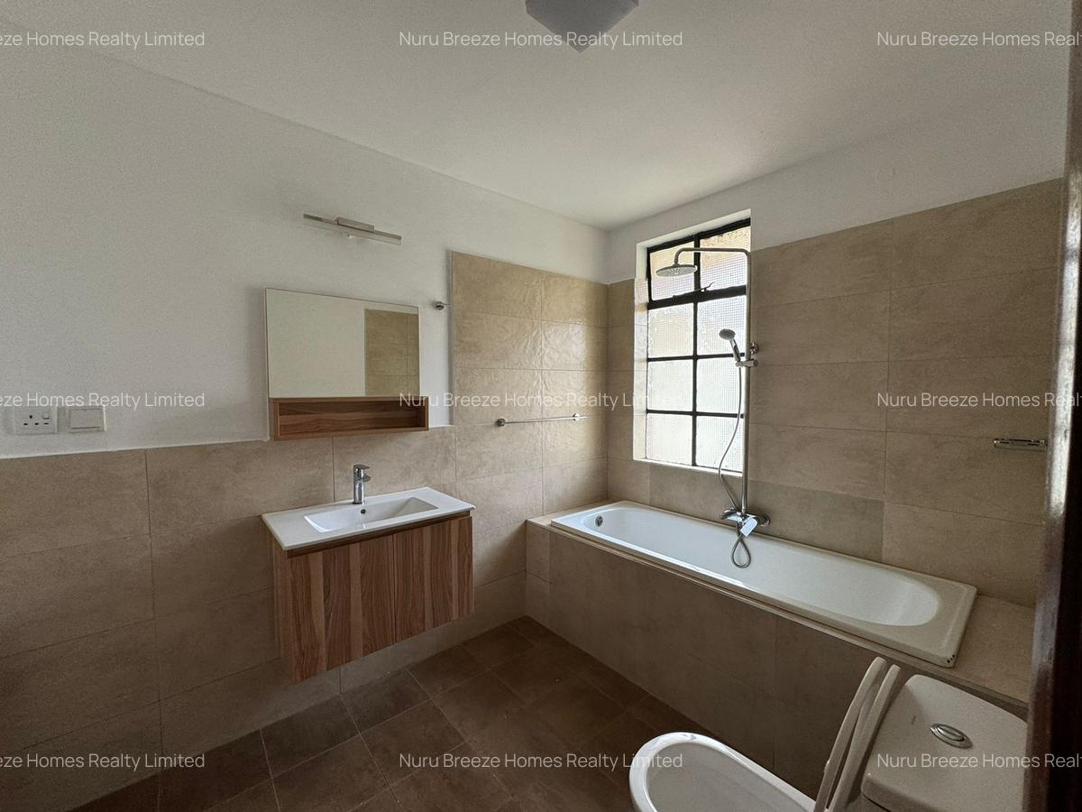 4 Bed Townhouse with En Suite in Kitisuru - 10