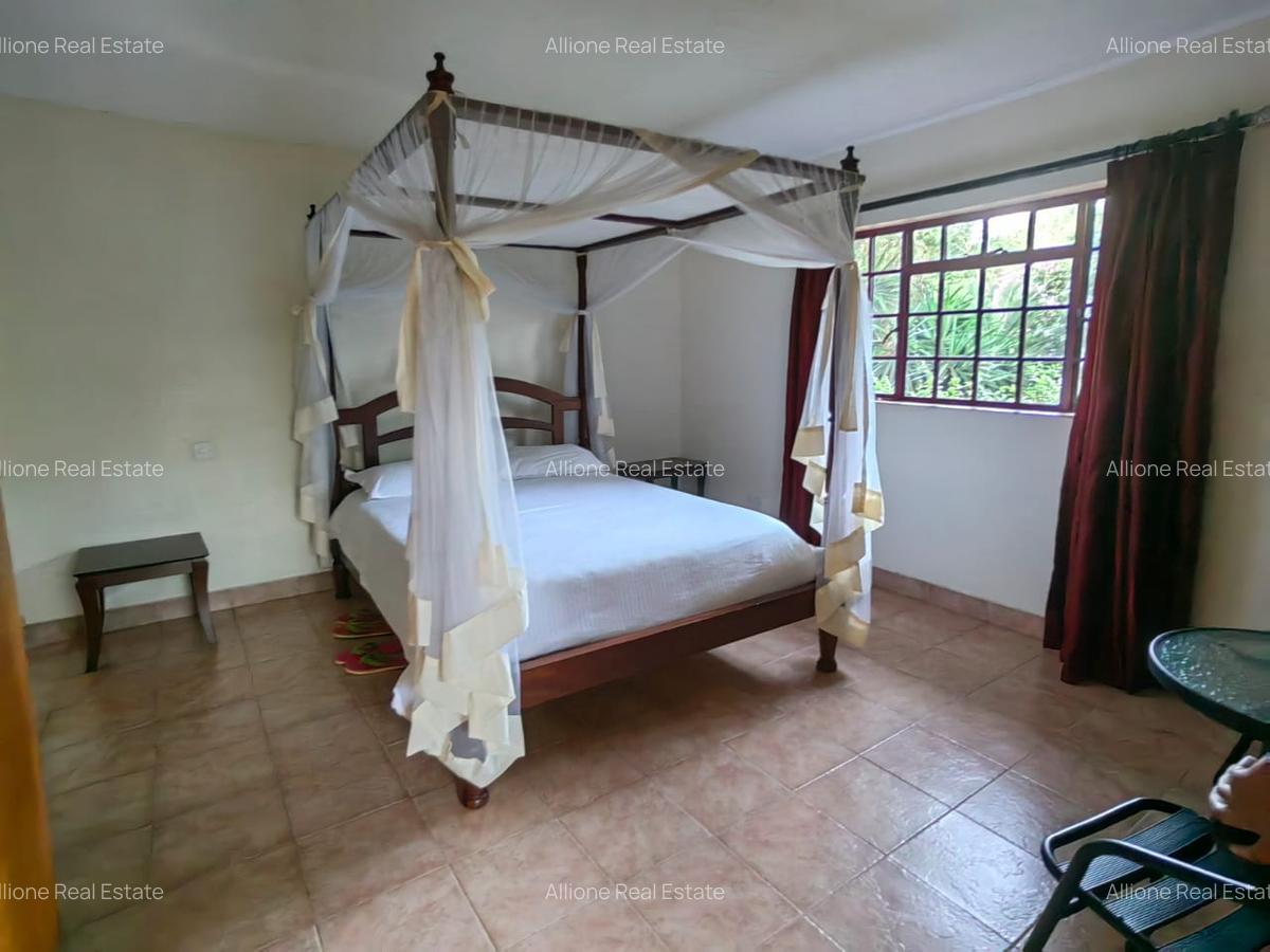 Furnished 2 Bed Apartment with Parking in Karen Hardy - 6