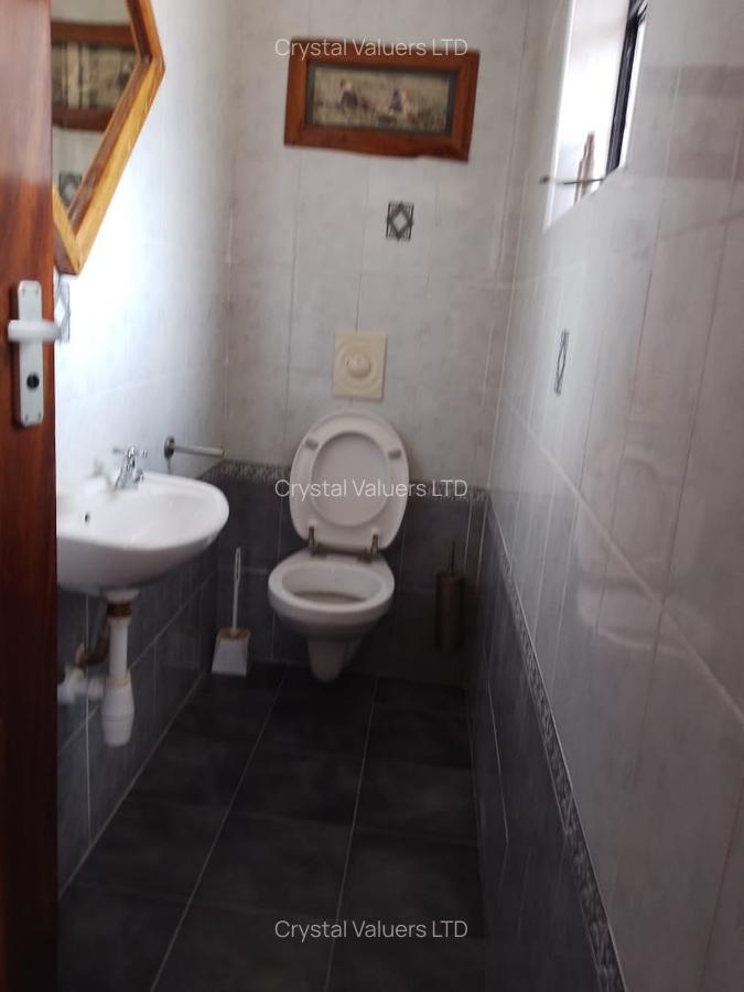 4 Bed Townhouse with En Suite in Kiambu Road - 14