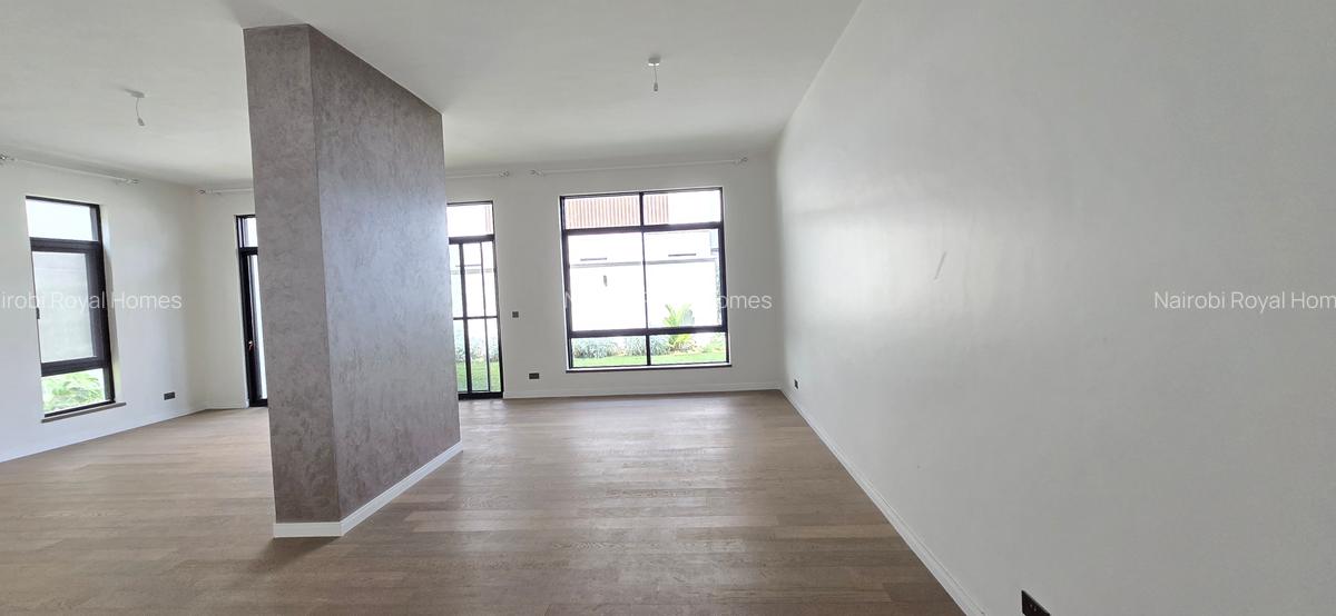 5 Bed Townhouse with En Suite at Lavington Green - 16