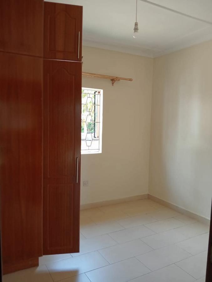 2 Bed House with En Suite at Bongani - 19