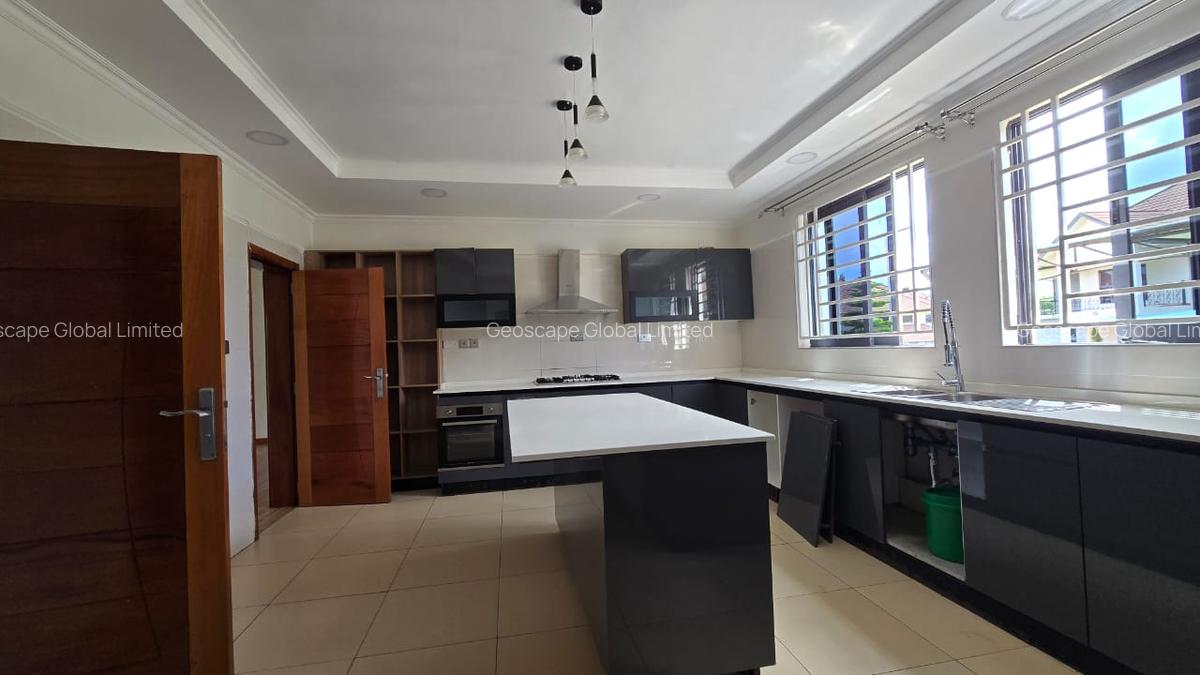 4 Bed Villa with En Suite in Kiambu Road - 7