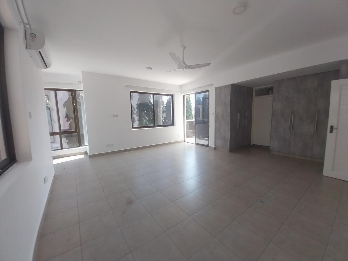 4 Bed Townhouse with En Suite at Nyali - 12