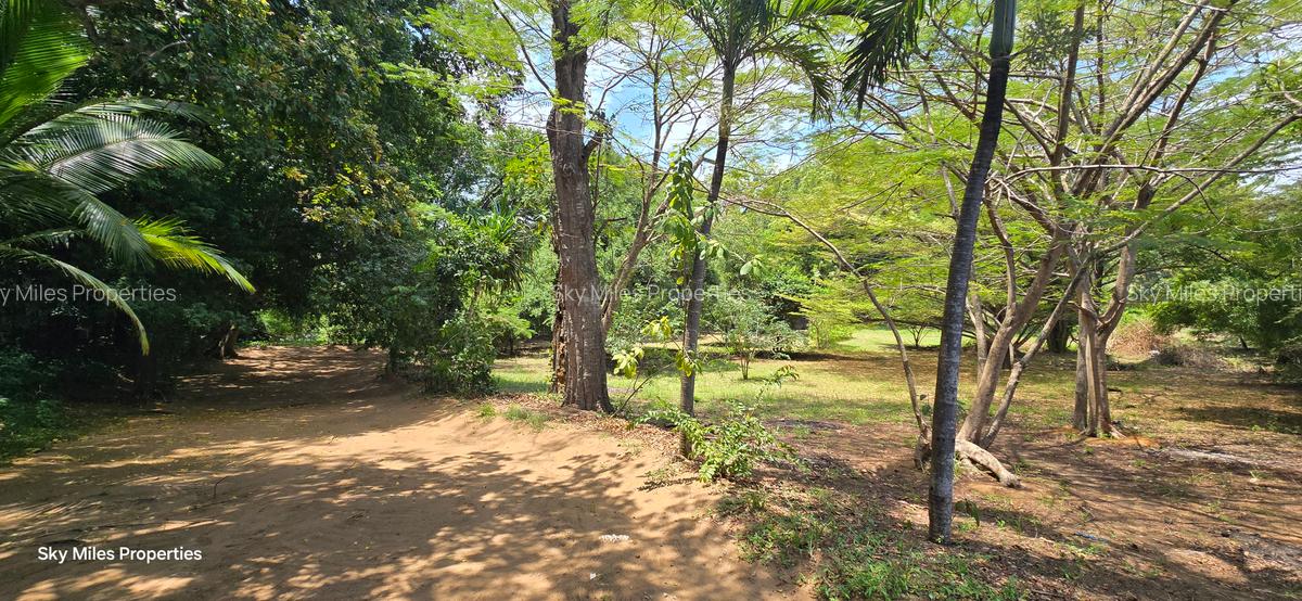2.5 ac Land at Mtwapa - 3