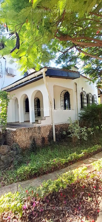 2 Bed Townhouse with En Suite at Nyali - 18