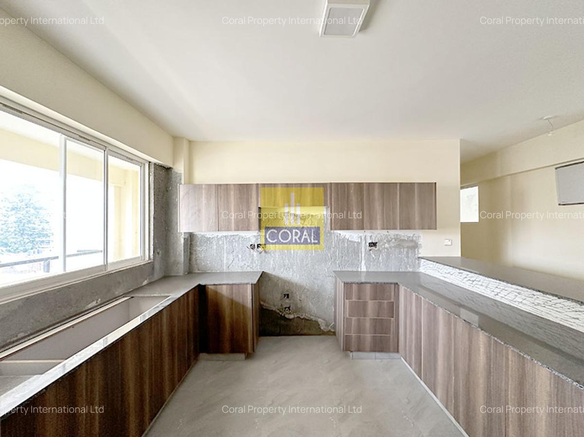 4 Bed Apartment in Parklands - 7