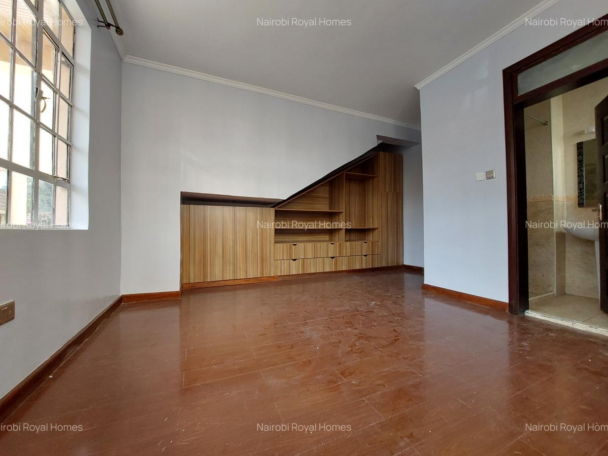 5 Bed Townhouse with En Suite at Convent Drive - 11