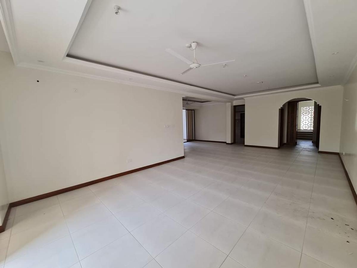 3 Bed Apartment with En Suite at Nyali - 12