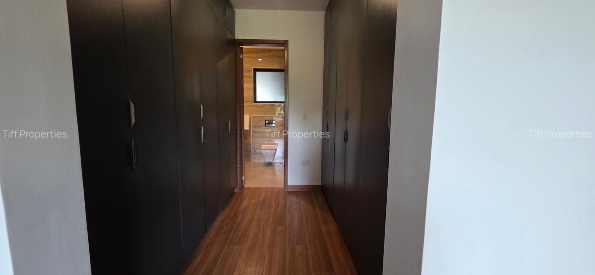 3 Bed Apartment in Riverside - 9