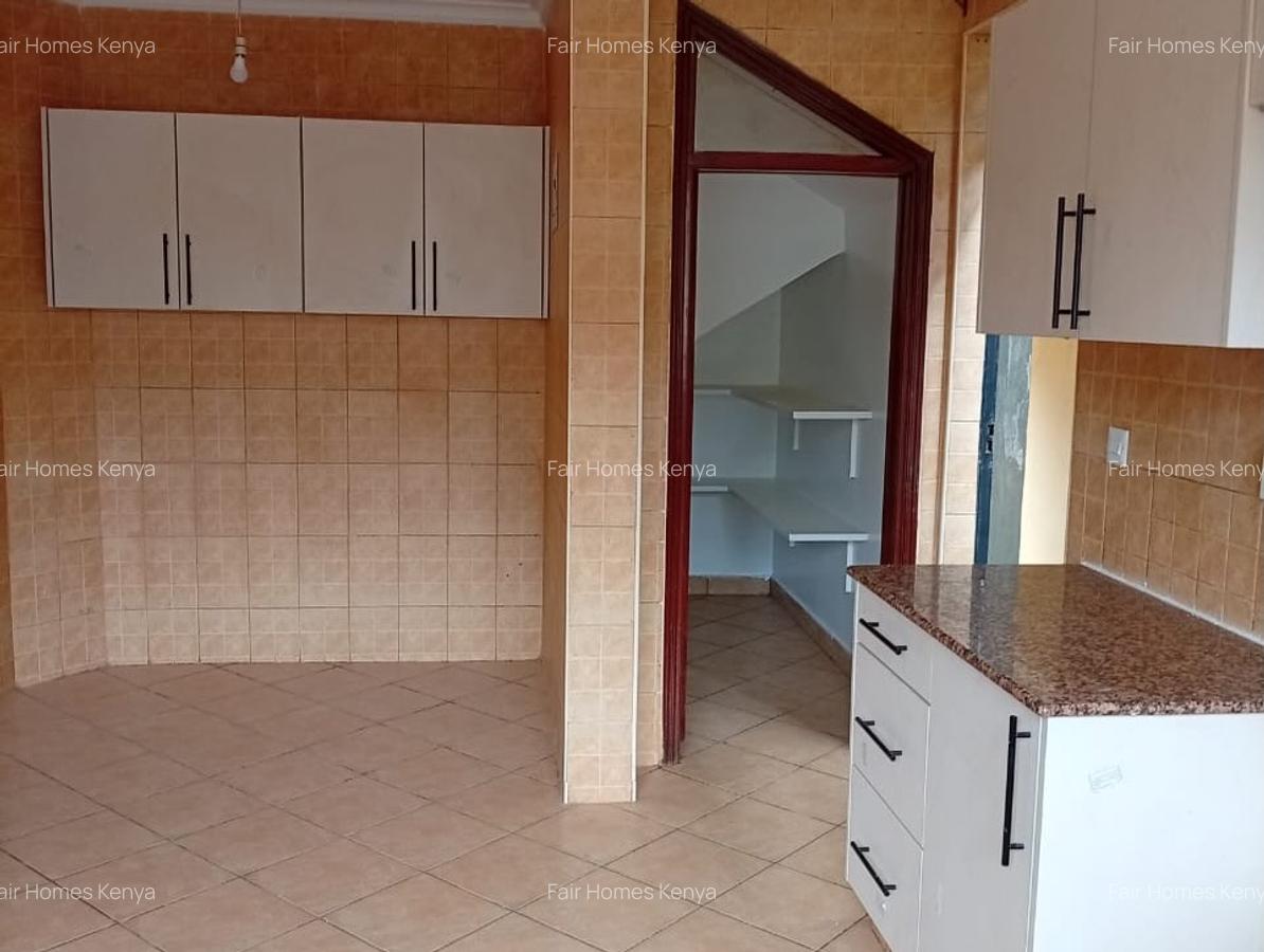 4 Bed Townhouse with En Suite at James Gichuru - 8