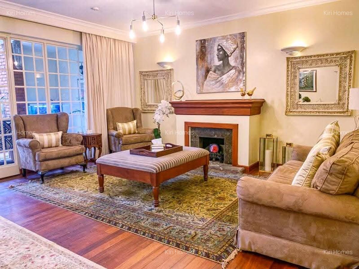 4 Bed Townhouse with En Suite in Riverside - 7
