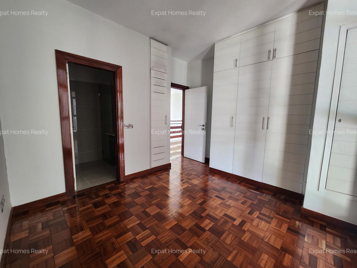 3 Bed House with En Suite in Westlands Area - 12