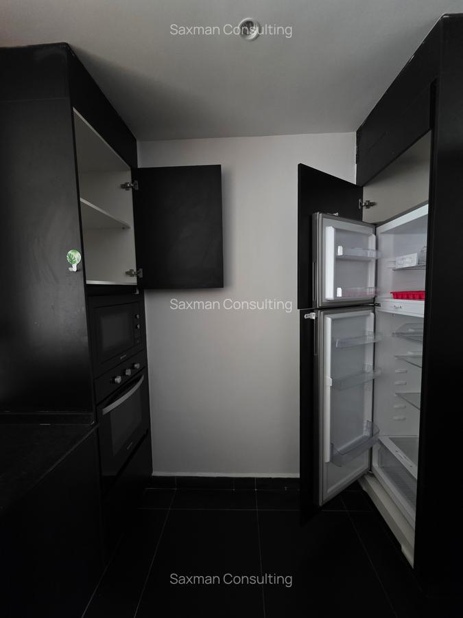 3 Bed Apartment with En Suite in Westlands Area - 12