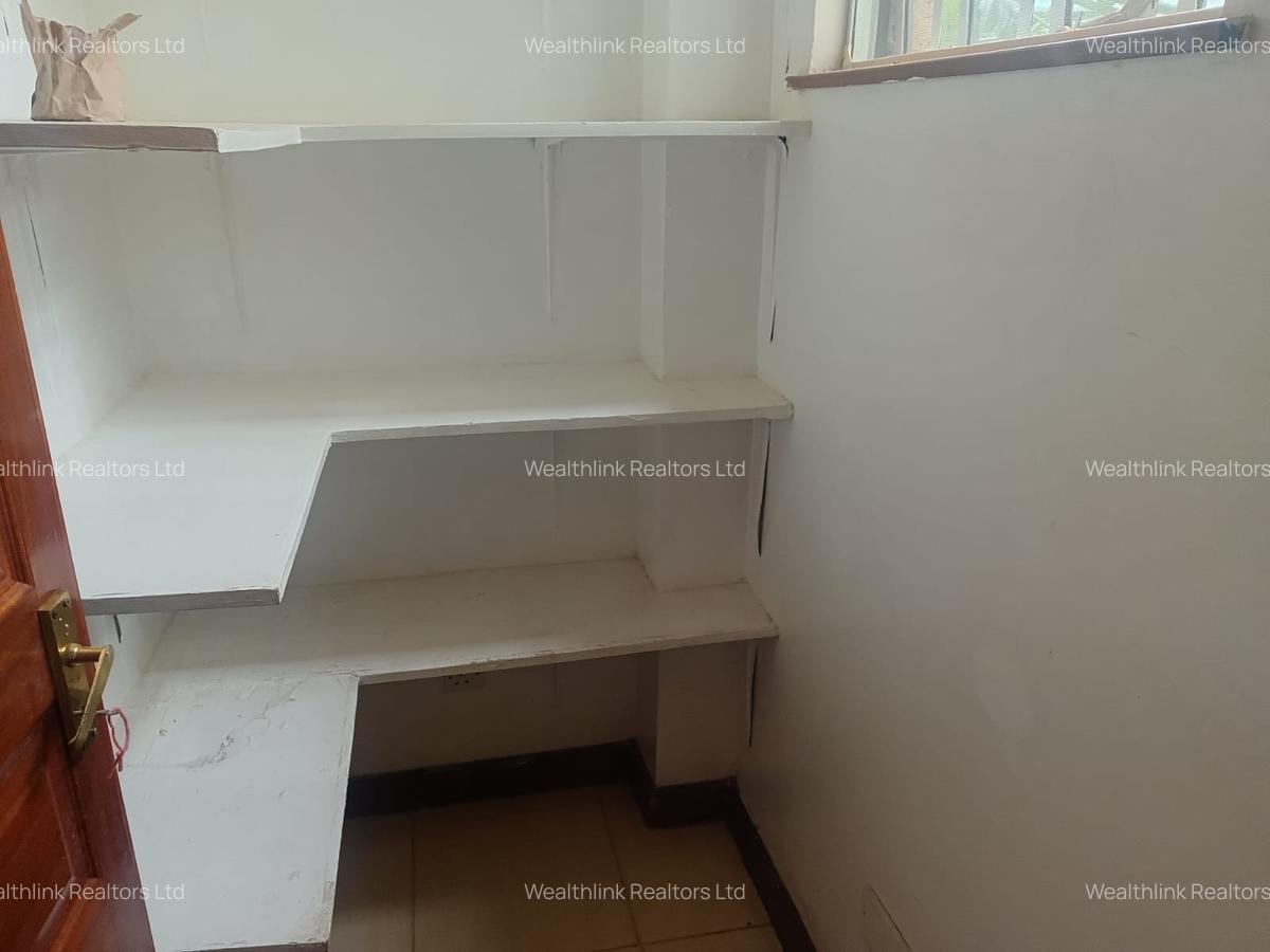 4 Bed Townhouse with En Suite at Redhill - 15
